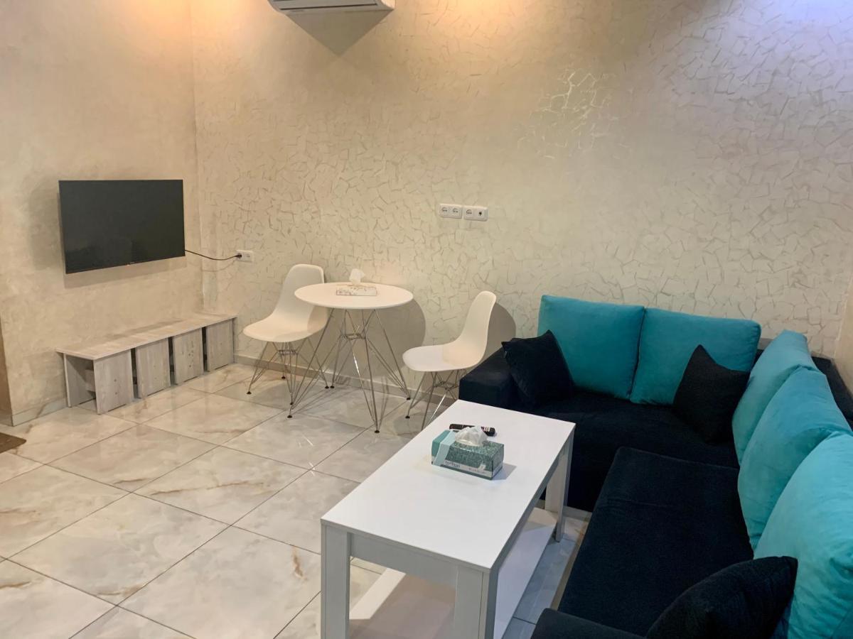 Luxury Apartment With Jacuzzi On Republic Square 예레반 외부 사진