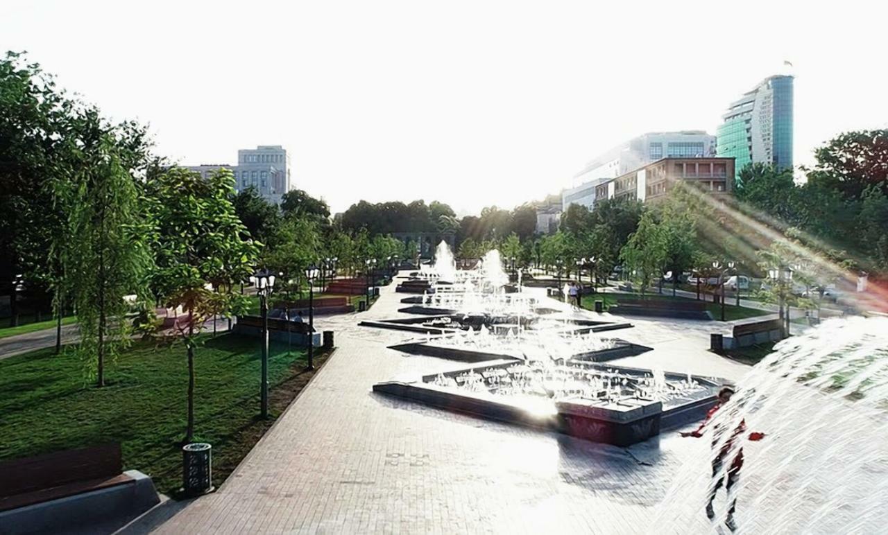 Luxury Apartment With Jacuzzi On Republic Square 예레반 외부 사진